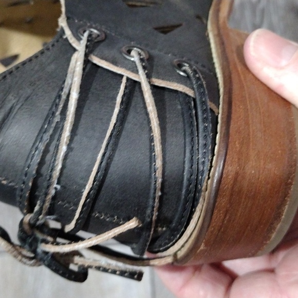 CWY by Coolway die cut dark grey leather booties. Size 7 - Picture 5 of 14